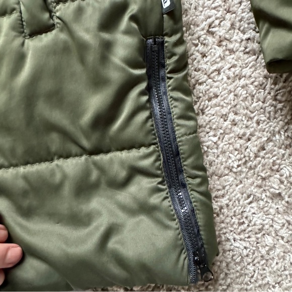 Fabletics Olive Green Puffer Coat – Women’s Size Medium - Picture 5 of 11